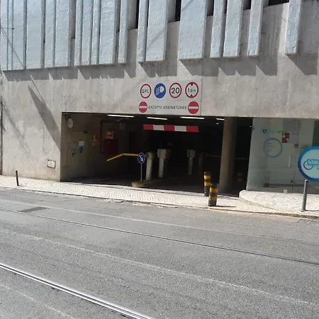 B1 Bairro Alto - Bica Spacious Bright *