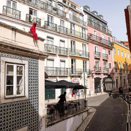 Apartment B1 Luminous Gem For 6 In Bica Neighborhood - Lis Downtown! Lissabon