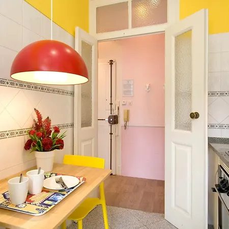 B1 Luminous & Spacious Gem! Lis Downtown In Bica Neighborhood Apartmán *